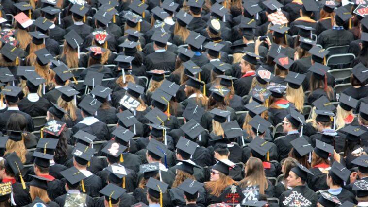 Image showing graduating college students preparing to look for careers.